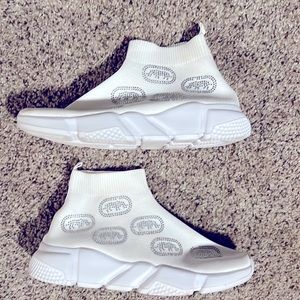 RED tennis shoes EUC ( like new) size 7.5